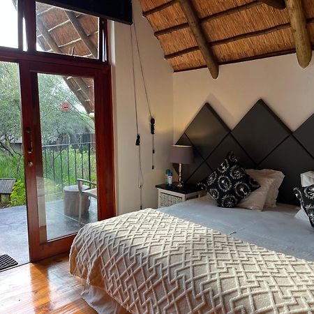 Tidimalo Lodge Рюстенбург Экстерьер фото