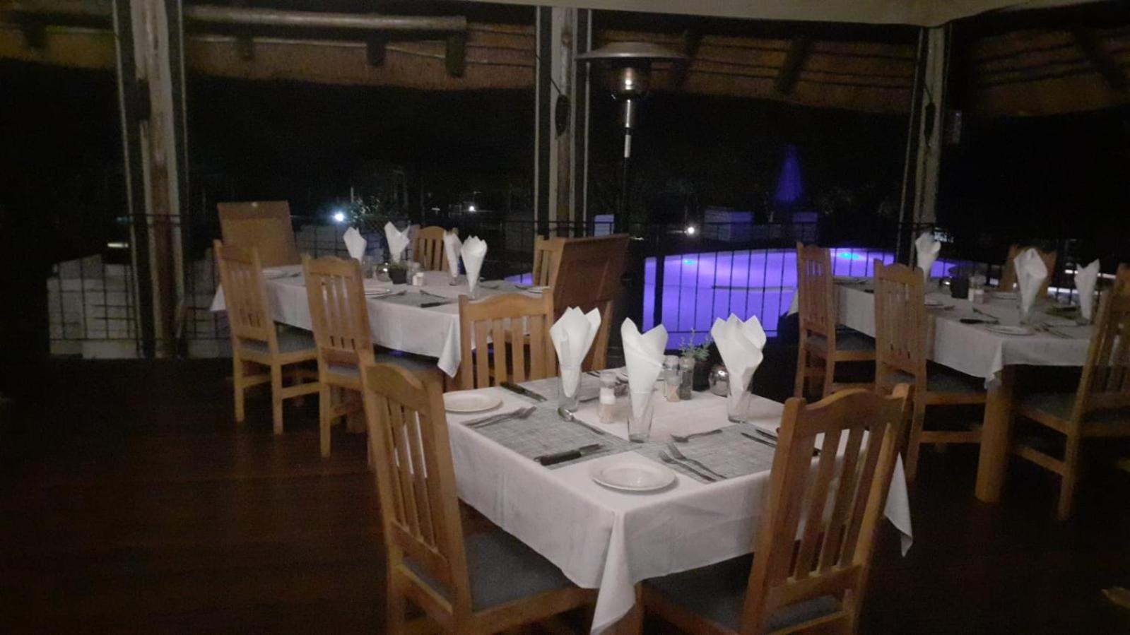Tidimalo Lodge Рюстенбург Экстерьер фото